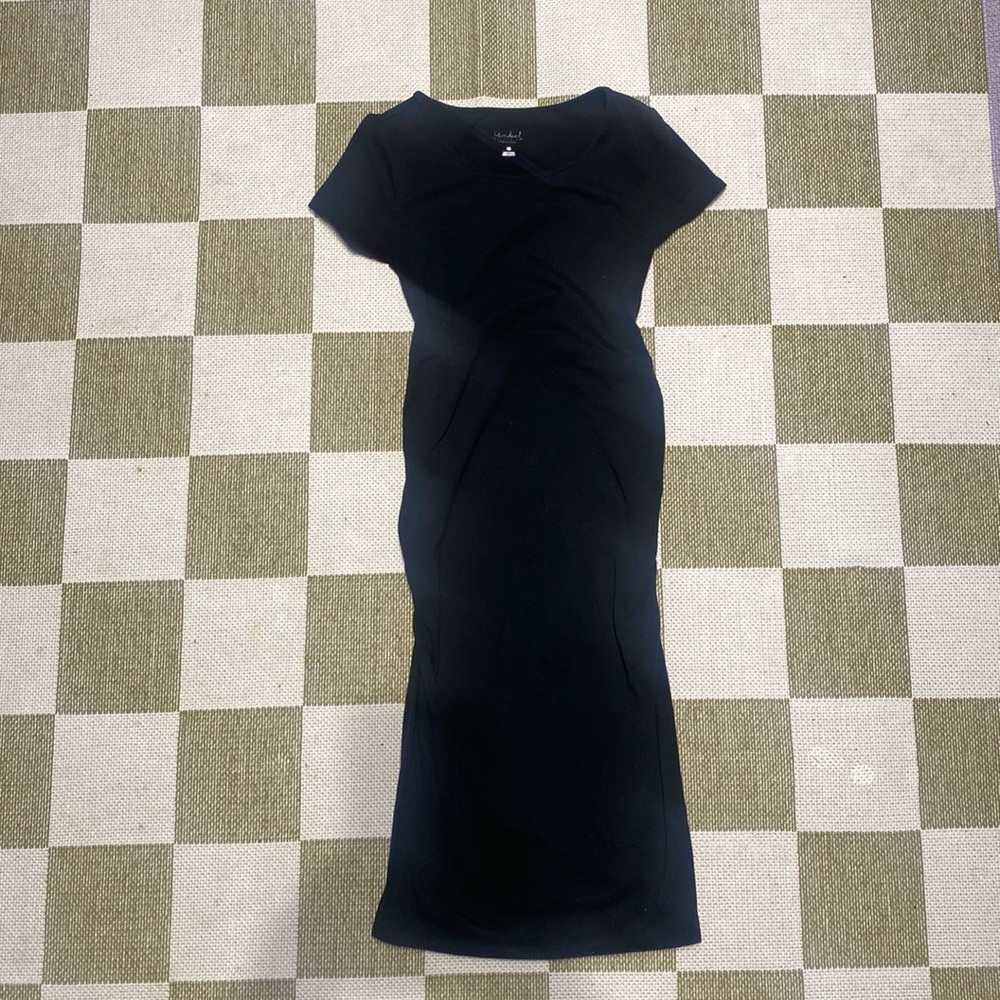 Black Ingrid and Isabel short sleeve t-shirt maternity dress